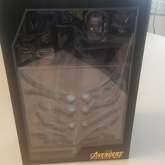 Thor 1/6 scale collectible figure MMS 474 - Picture 7 of 11